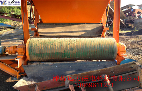 強(qiáng)磁磁選機(jī)，印度客戶發(fā)石英砂樣品到我廠用強(qiáng)磁磁選機(jī)做除鐵試驗(yàn)