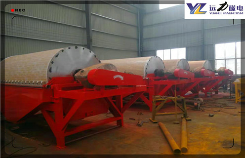 磁選機(jī)，磁選機(jī)在競(jìng)爭(zhēng)中成長(zhǎng)&nbsp;_鐵礦選礦磁選設(shè)備特色發(fā)展立于不敗之地&nbsp;磁場(chǎng)一般為多少_磁塊如何排列