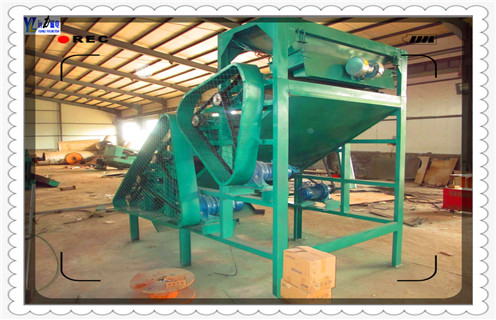 干式磁選機，石英砂干式磁選機，展現(xiàn)精彩磁選能力_石英砂干式磁選機，展現(xiàn)精彩磁選能力發(fā)展工作視頻皮帶及結(jié)構(gòu)價格