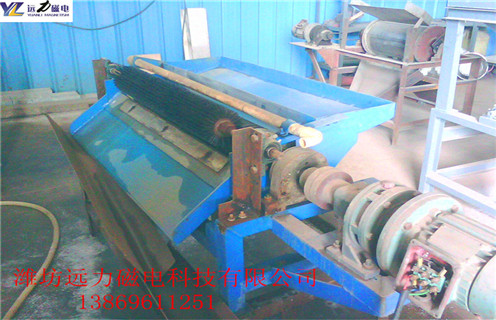 石英砂磁選機(jī)，石英砂磁選機(jī)選礦不放手任何一個(gè)_石英砂磁選機(jī)選礦不放手任何一個(gè)一般為多少_磁塊如何排列 