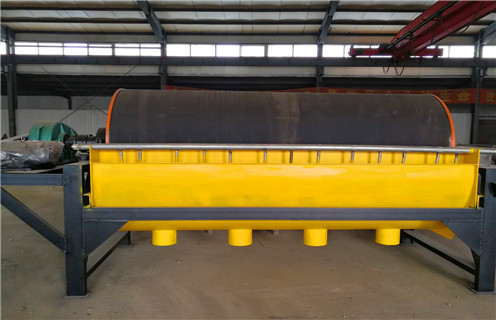 鐵礦干式磁選機，大慶鐵礦干式磁選機_大慶鐵礦干式磁選機調(diào)磁發(fā)展工作視頻皮帶及結(jié)構(gòu)價格