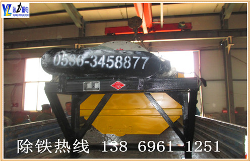 .ct永磁筒式磁選機參數(shù)一  　　濕式永磁筒式磁選機作為分離設(shè)備的不斷發(fā)展的結(jié)果可以提供一個完整的技術(shù),采礦及礦產(chǎn)行業(yè)的磁性濕分離.  　　2.ct永磁筒式磁選機參數(shù)二  　　產(chǎn)品型號和尺寸提供的濕式永磁磁選機尺寸的直徑,1200毫米和916毫米的長度可達3000毫米.三種基本的分隔設(shè)計可用于分選,粗加工和精加工/清潔應(yīng)用.每種類型可以提供在單一的感光鼓或多個鼓燧巖或磁鐵礦階段,以及用于恢復密介質(zhì)中的磁介質(zhì)植物.  　　3.ct永磁筒式磁選機參數(shù)三  　　濕式永磁筒式磁選機在固定的磁軛是一個組件,鍶-鐵素體永久陶瓷磁鐵.旋轉(zhuǎn)滾筒可與可選的橡膠或不銹鋼蓋.磁通模式會匹配以獲得最佳性能的容器配置.濕磁分離器直徑916×300毫米,是916系列中最小的滿量分隔,主要用于工業(yè)試驗.分離器可交付并發(fā),逆流和反旋轉(zhuǎn)版本.實驗室使用的濕式永磁筒式磁選機磁場尺寸直徑600 x 285毫米和直徑.200×100毫米,適合于間歇或連續(xù)的測試.